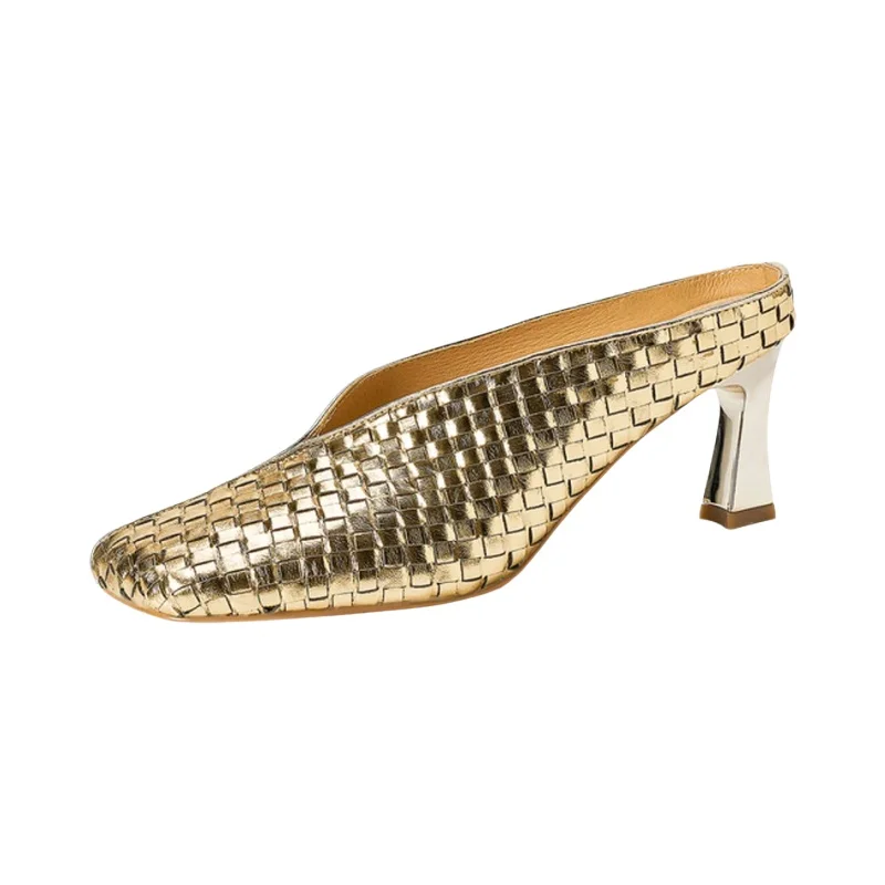 美しい気品の高いサマーサンダル【ゴールド・太ヒール・編みデザイン・ハーフオープン】