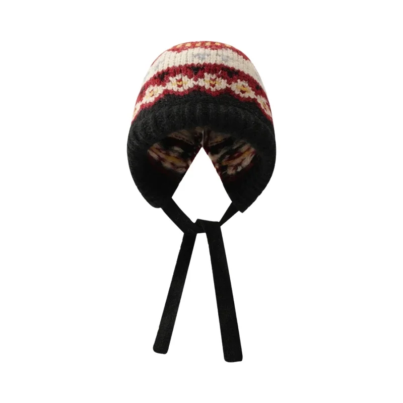 幾何学模様の厚手ニット帽【冬用・防寒・女性用】