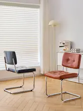 北欧風デザインのカフェ用チェア【アンティークスタイル・快適】