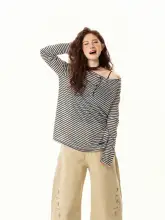 レトロで感あるオフショルダーストライプ長袖Tシャツ【夏用・ゆったり・薄手】