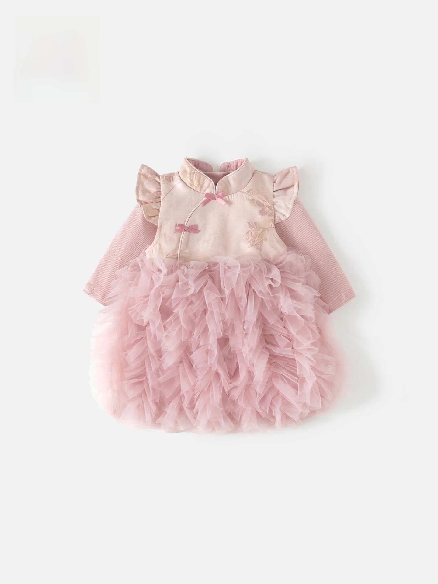 1歳誕生日の祖父母に贈る服は、どんなデザインがおすすめ？