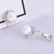 高級感あるパールイヤリング【ユニークで美しい・ピアス・穴あけ不要】
