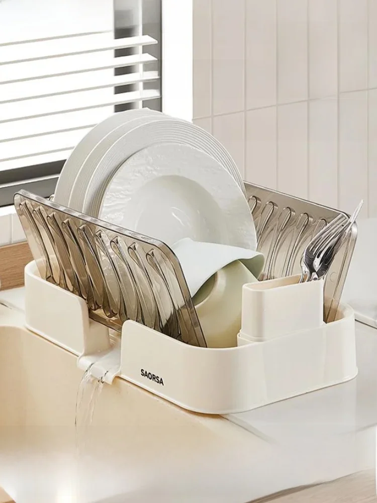 キッチン用品のプレゼントに何がおすすめ？シンプルで実用的な水切りバスケットの選び方
