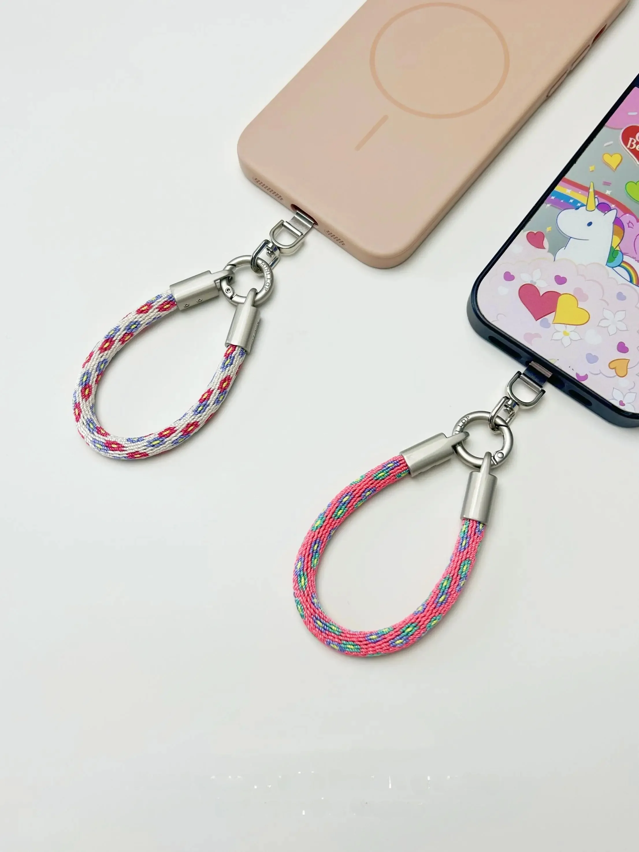 女性人気キーケースで失敗しない選び方は？手作りの心を込めた小さなアイテムが、日常を彩る