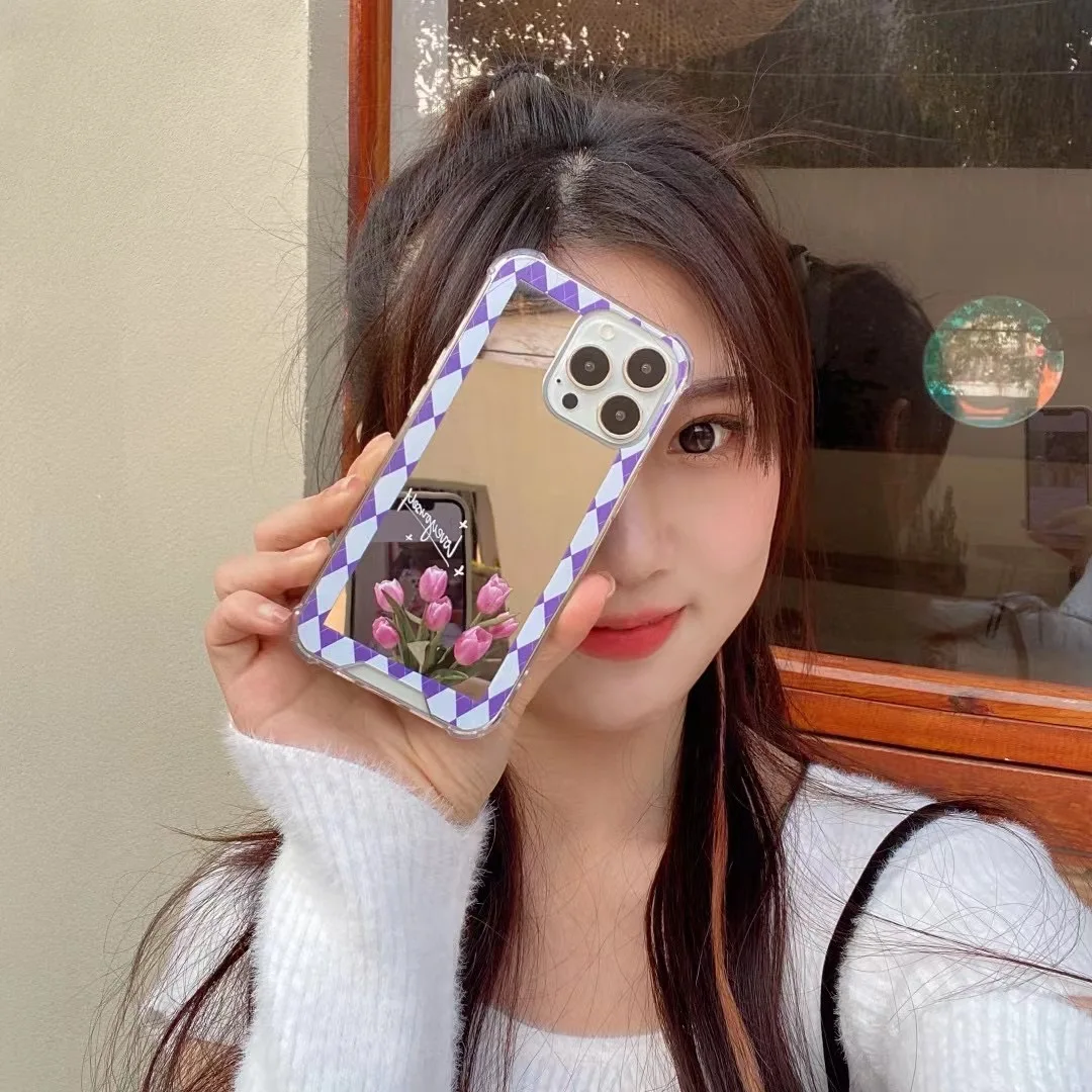 紫色のチューリップミラーケース：iPhone対応のインスタ風保護ケースの実用性と選定ガイド