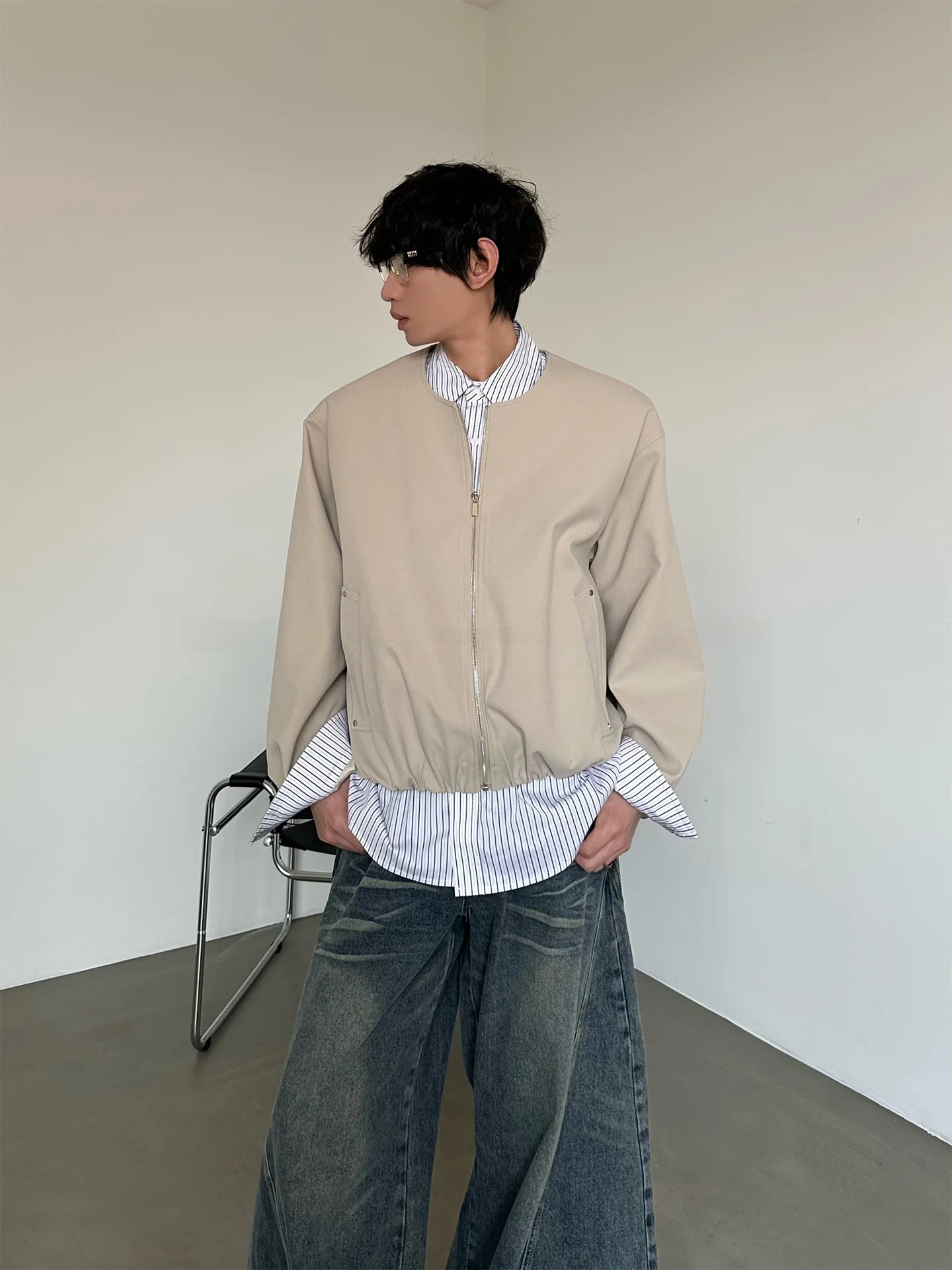 メンズオシャレの春先に、どんなジャケットが救うのか？