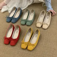 内増高デザインの浅口赤色女性用バレエシューズ【一足で簡単着用・ファッション】（セットアップ対応）