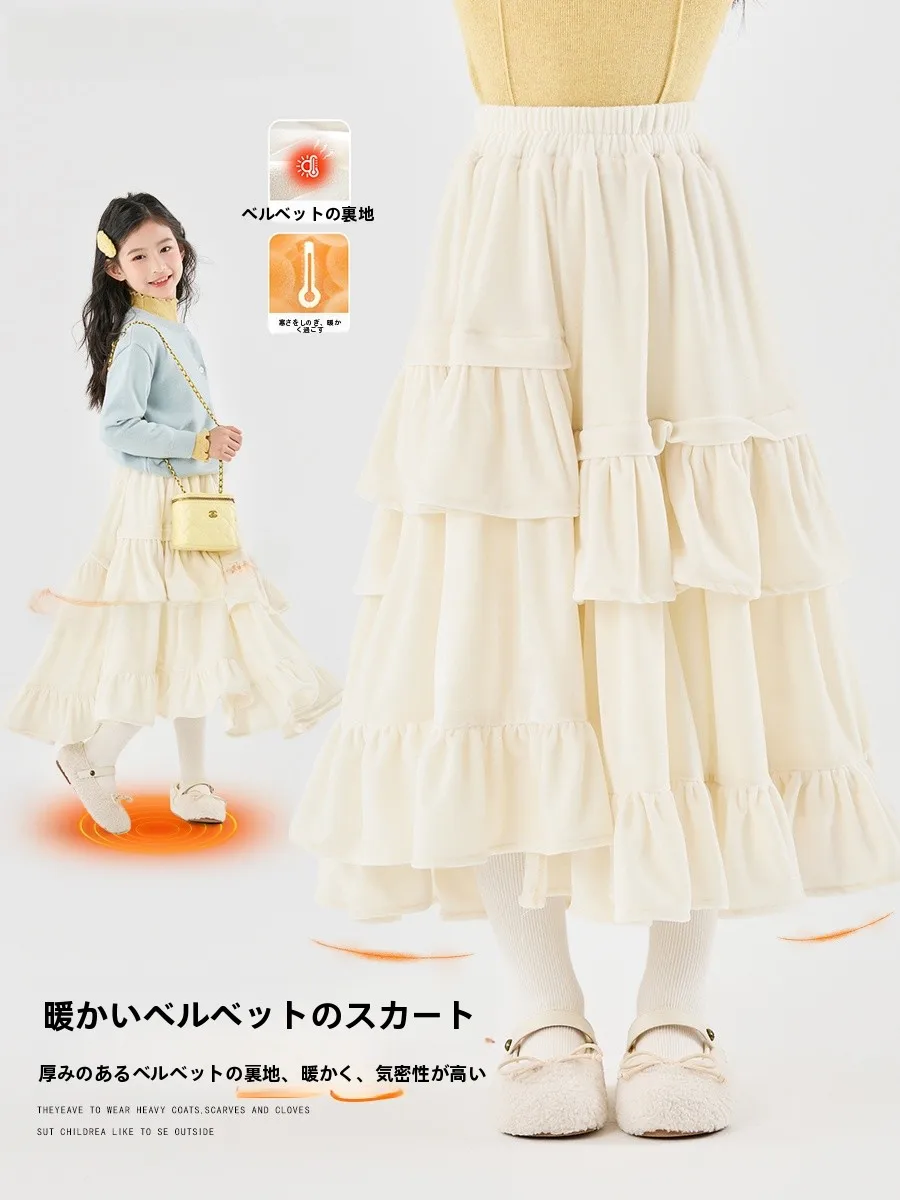 2歳の女の子にぴったりの冬の服は？プリンセススカートの選び方と実際の使い方