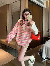 ピンクストライプの長袖Tシャツ【春用・かわいいデザイン・ゆったりシルエット】