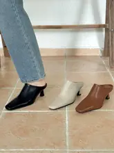 シンプルで洗練されたデザイン！細ヒールのミュール【スクエアトゥ・春向け】