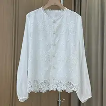 フランス風レースブラウス【春秋用・優雅なデザイン・透かし仕様・ゆったりシルエット】