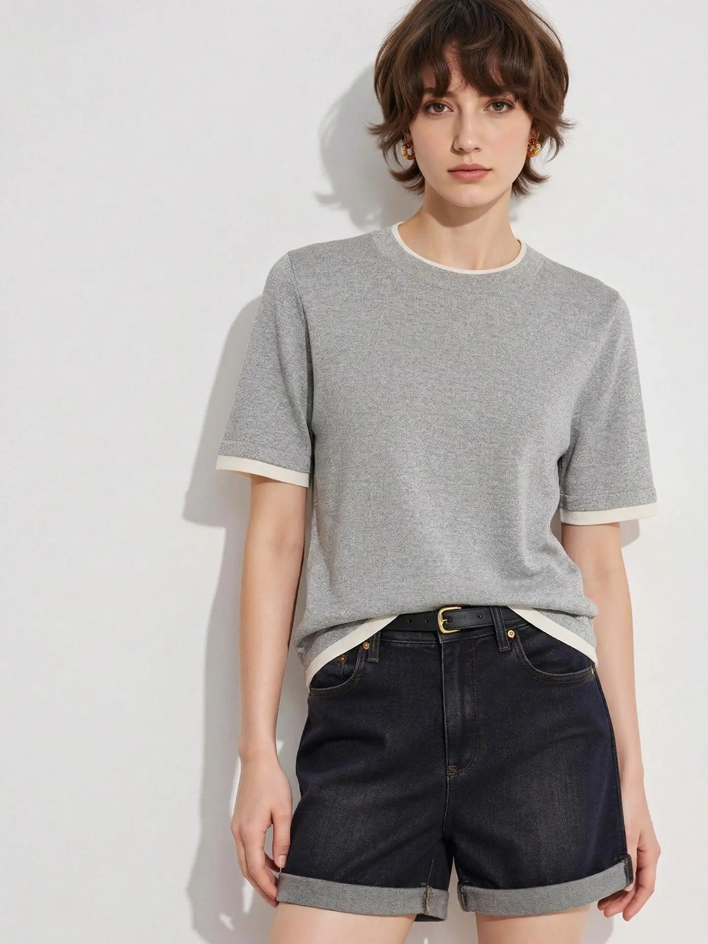 通勤の疲れを癒す、デザイン性のあるTシャツはどこにいるの？