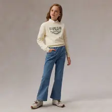 春秋用 女の子用刺繍デニムパンツ【フィット・フレアデザイン・レトロ学院風】