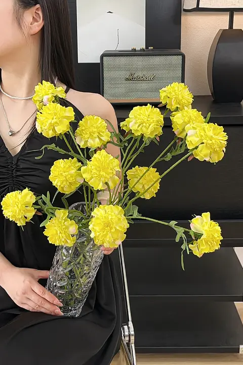 リアルなフェイクフラワーの松虫草ディスプレイ【ウエディング背景装飾用】