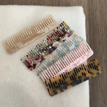 軽量で使いやすいアセテート製携帯用ヘアコーム【静電気防止・髪に優しい】