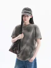 アメリカンデザインのオーバーサイズプリントTシャツ【短袖・夏用・カジュアル】