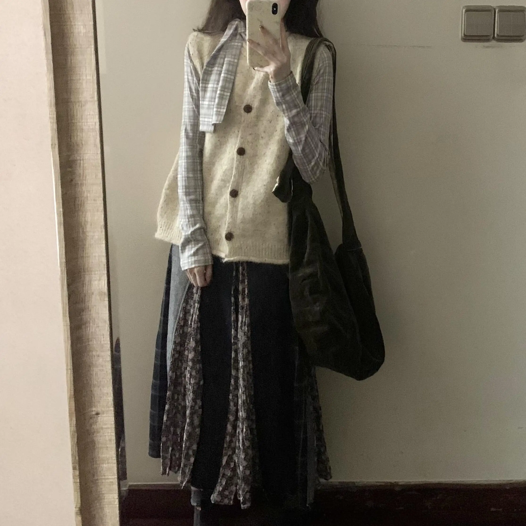 レトロ風Aラインデニムスカート：春秋通勤に最適な高腰パッチワークデザイン