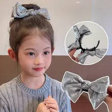 子供用シルバーリボンバンヘアクリップ【蝶結びデザイン・高級感】