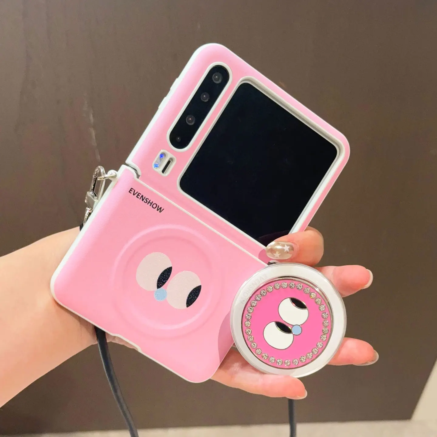 スマホケースが手帳型で可愛いなら、どうやって選ぶべき？
