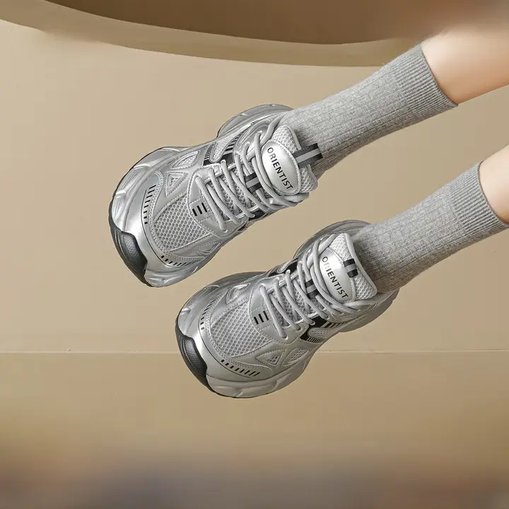 秋用登山シューズ【通気性・厚底・スニーカー・女性用】