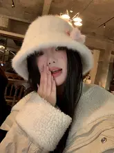 かわいいチェリーラビットファーバケットハット女性用 2025