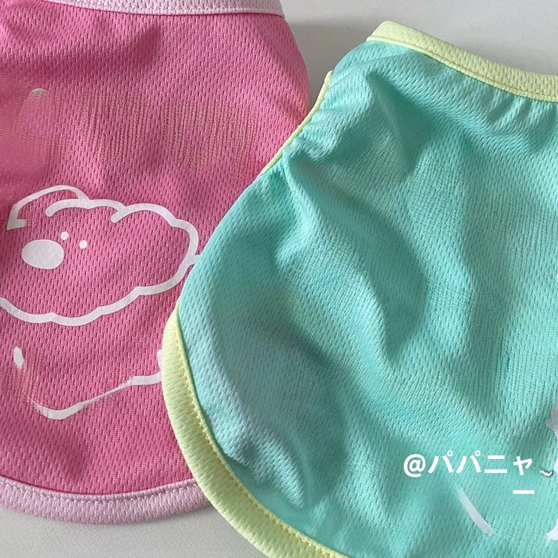 夏用薄手クールタンクトップ：通気性と小型ペットに最適な日用品