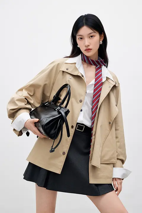 洗練されたデザインのショートコート【通勤に最適・女性用・秋冬向け】