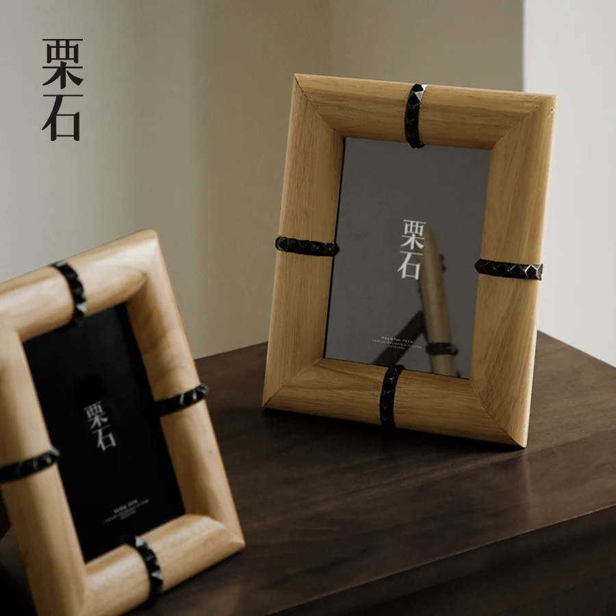 クリストファー風 アンティーク調 木製写真フレームの実用性と設置ガイド