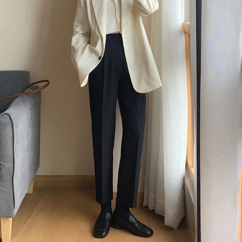 大人可愛いの本質とスタイル作りの完全ガイド｜ハイウエストパンツの選び方