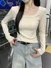 ボックスカラーの長袖Tシャツ【シンプルデザイン・レディース・フィット感良好】