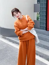 春秋用オレンジのスウェットシャツとワイドパンツ【カジュアル・スポーツウェア】（セットアップ対応）