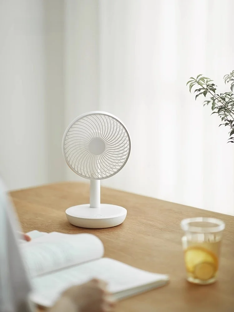 電気扇風機を選ぶときに迷うのは、本当に「静かさ」なのか？