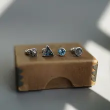 925純銀製 天然ルビークリスタルピアス【ヴィンテージスタイル・精巧なデザイン】