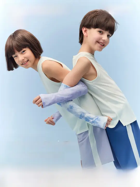 UVカット幼児用アームカバー【防水・薄手・グリップ付き・速乾】