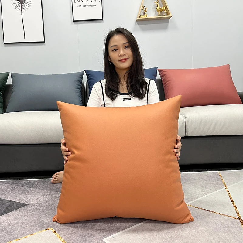 揃えるミニマリスト部屋づくりアイテム - 枕カバーと枕コアの選び方