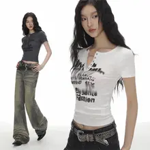 美式デザインのグラフィックTシャツ【ショートスリーブ・女性用・スリムフィット】