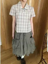 レトロな学院風デザインのドールカラー花モチーフチェック柄ブラウス【ゆったり短袖】