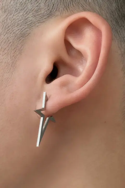 Komeiku 星型の稲妻デザイン タイタンスチール製イヤリング【ユニセックス・ストリート・ヒップホップスタイル】