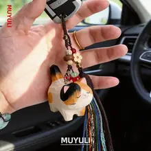 手作り木彫り猫型キーホルダー【招財猫・三毛猫デザイン・自動車やバッグに最適】（セットアップ対応）