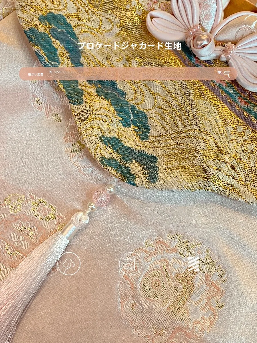 国風デザインの冬用ベビードレス：襟付き長袖で新年やお祝いシーンに最適なアイテム