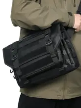 機能的な階段型収納デザインの戦術バッグ【MOLLE対応・ショルダータイプ】