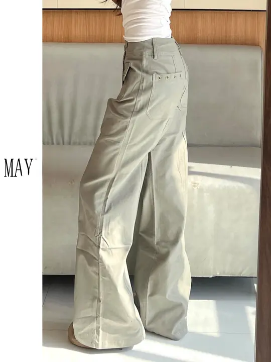 春夏用 グレーのスリムフィット レディースフレアパンツ【高身長向け・ストレッチ素材・カジュアル】