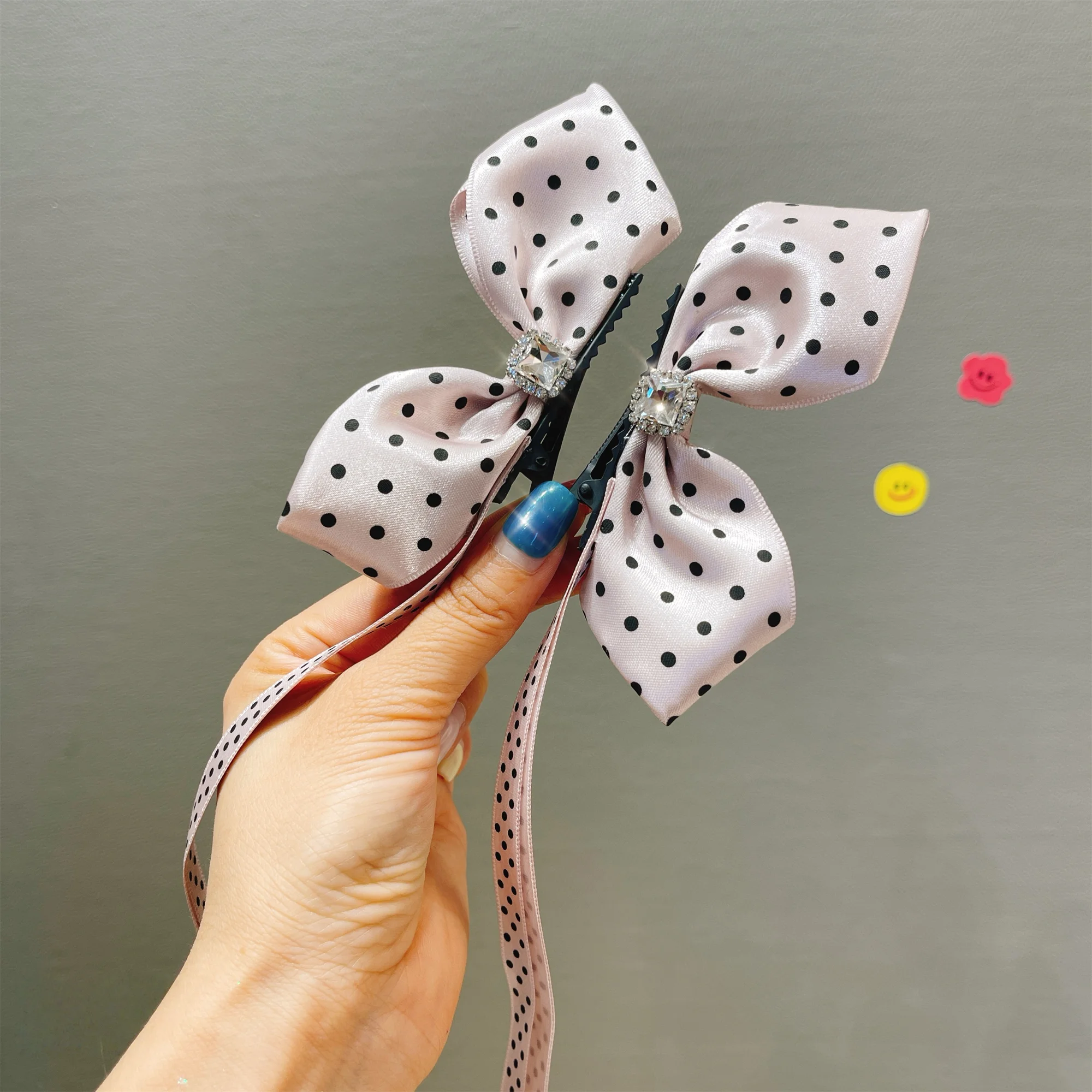 1歳児ベビー髪型女児向けフリルリボンドットヘアクリップの実用性と使い方