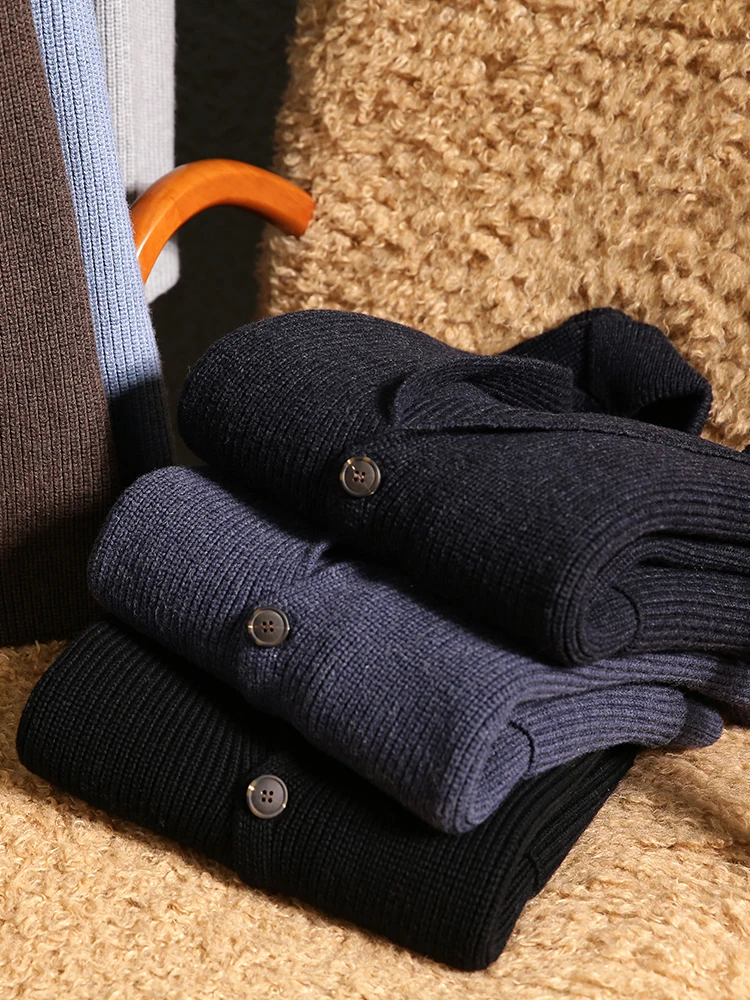 男性向けカーディガンで通勤におすすめのブランドを価格帯別に教えて（5000〜15000円）