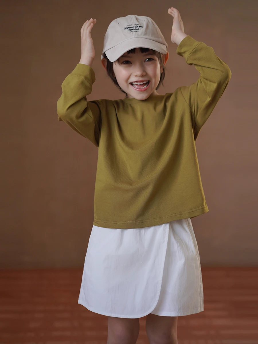 春秋用 子供向けグリーン長袖Tシャツ：伸縮性と親肤性を重視した日常着の選択肢