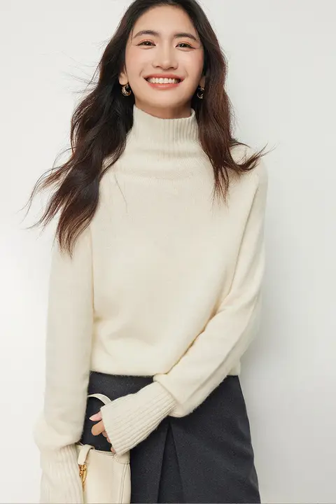 高級ウールニットセーター【女性用・冬用・タートルネック・シンプルデザイン】