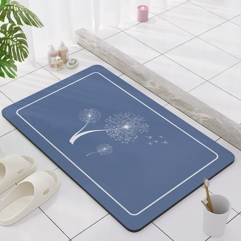 速乾吸水防滑バスルームマット：トイレ用小型マットの実用性と設置ガイド