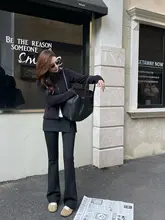 デザイン性の高い高腰カジュアルパンツ【重厚感あるコットン・サイドスリット・微ラッパシルエット】