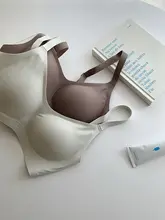 多色 内衣 薄手 ワイヤレス ブラジャー【シンプルで快適・包み込み・下垂防止】