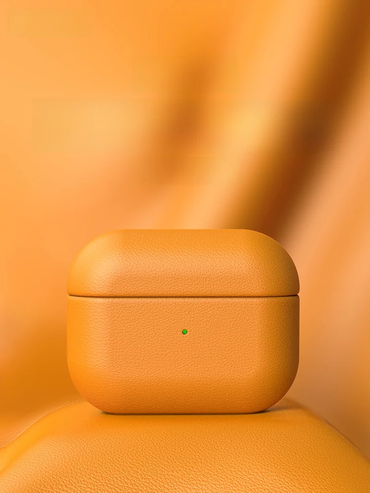 AirPods タッチとAirPods Proをどう選ぶ？本皮ケースが解決するリアルな使い勝手の違いとは
